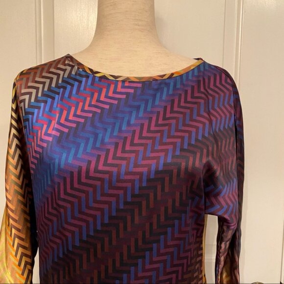 TRINA TURK TOP BLOUSE BLUE GOLD MULTI COLOR SILK SIZE S - Picture 2 of 9